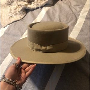 Neutral Brimmed Hat